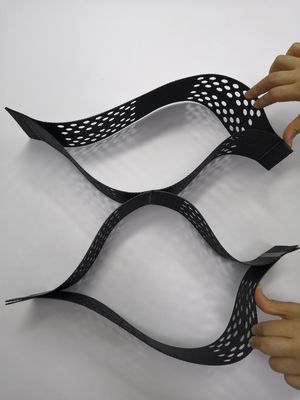 Μονάδα γεωσώματος πάχους 1,5 mm για την κατασκευή δρόμων με χώρο συγκόλλησης 330 mm που εξασφαλίζει τον περιορισμό του εδάφους και τη σταθερότητα του θεμέλιου δρόμου