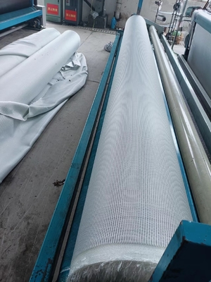 Λευκό 800KN/m υφασμένο γεωτεξτύλιο Μικρές απώλειες κατασκευής και εγκατάστασης