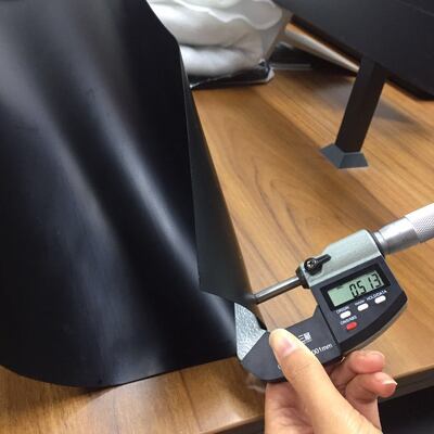 Αντιεξατμιστικό Αδιαπέραστο Αδιαπέραστο ομαλή υφή HDPE Geomembrane Liner για λίμνη Liner χωματερή εξορυκτικές εγκαταστάσεις Υδροεξαρτήματα