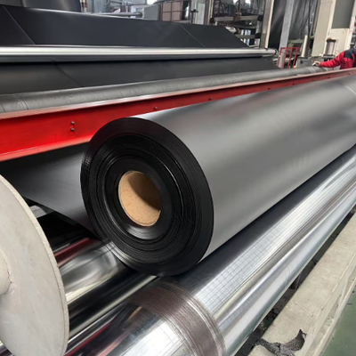 Επένδυση Γεωμεμβράνης από HDPE Χώρου Ταφής Χωματερής για Κυψέλη Περιορισμού Αστικών Απορριμμάτων