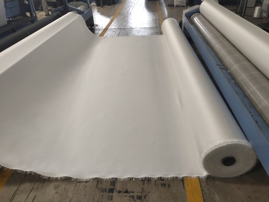 200KN Geotextile της PET υφαμένη PP υψηλή εκτατή δύναμη επιμήκυνσης υφάσματος χαμηλή