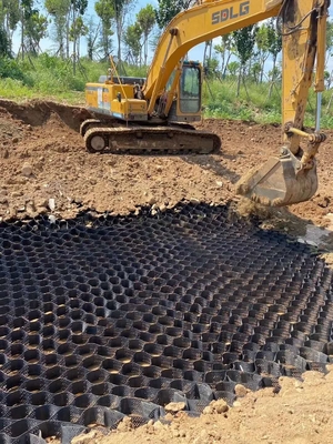 HDPE σύστασης ο Μαύρος Geocell χύνει το πλαστικό Driveway προστασίας πλέγμα