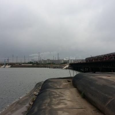 Απομακρύνοντας το νερό Geotextile 120/120KN Strengh σωλήνες αντι UV PP που απομακρύνουν το νερό την τσάντα φίλτρων