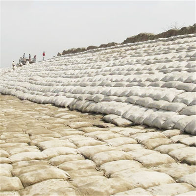 Διπλή ραμμένη Geotextile Geobag Ιδανική για Αντιπλημμυρική όχθη ποταμού και προστασία παράκτιας πλαγιάς Παρέχοντας ισχυρή και ανθεκτική υποστήριξη