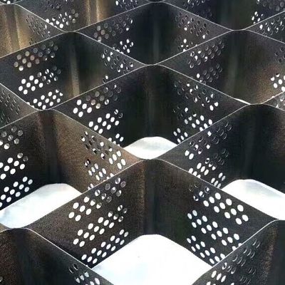 Χώρος συγκόλλησης 330mm HDPE Geocell με ομαλή υφή ή επιφάνεια τύπου μέλιτος που πληροί το πρότυπο GB Ιδανικό για εφαρμογές ενίσχυσης εδάφους